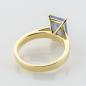 Preview: Ring aus 585er Gold mit einem 3.97ct Saphir