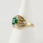 Preview: Eleganter Damenring 750er Gold mit einem 0.70ct Smaragd und 0.75ct Diamanten