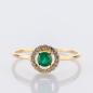 Preview: Ring aus 585er Gelbgold mit 0.25 ct Smaragd und 0.10 ct Brillanten