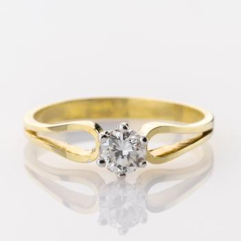 Ring aus 585er Gold mit 0.35ct Brillant