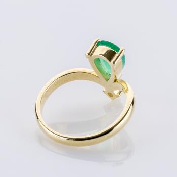 Preview: Ring in 14K Yellow Gold with 1.42 ct Emerald and 0.10 ct Diamond