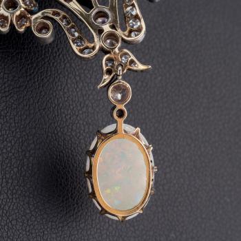 Antiker Anhänger 585er Gold + Silber mit 6.25ct Opalen und 3.10ct Diamanten