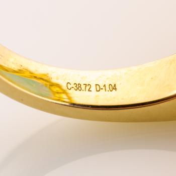 Ring aus 585er Gold mit einem 38.72ct Opal und 1.04ct Brillanten