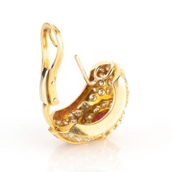 Spektakuläre Ohrringe (750er Gold) mit Rubinen und Brillanten