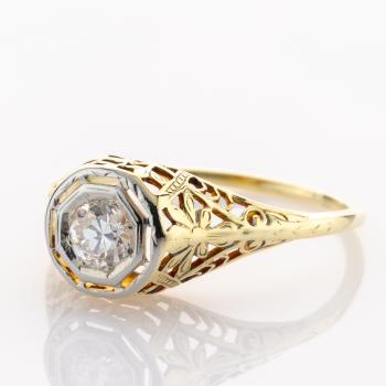 Art Deco Ring aus 585er Gold mit 0.40ct Brillant