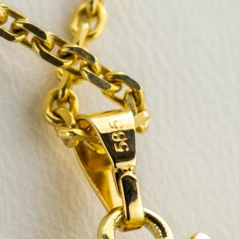 14k gold pendant with a 2.12ct ruby