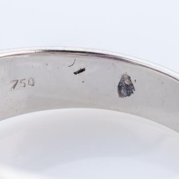 Ladies ring 18k gold with an 3.05ct amethyst and 0.58ct diamonds