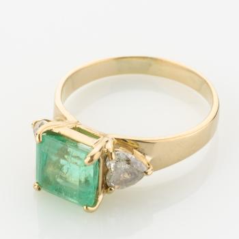 Preview: Ladies ring (14k gold) with an 3.0ct emerald and 0.60ct diamonds