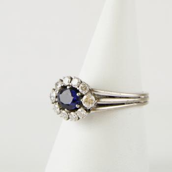 Preview: Eleganter Damenring 750er Gold mit 1.0ct Saphir und 0.40ct Brillanten