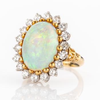 Damenring (750er Gold) mit Opal und Brillanten