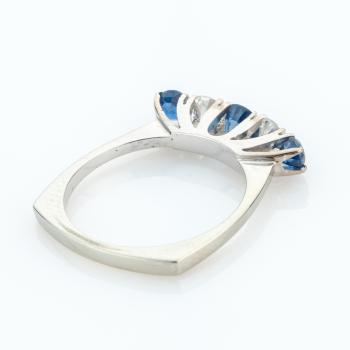 Preview: Vintage ring 18k gold with 0.50ct sapphires and 0.32ct diamonds