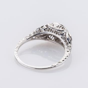 Preview: Ring aus 750er Weißgold mit 0,40 ct Brillanten