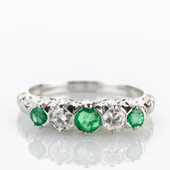 Retro Ring 585er Gold mit 0.40ct Smaragden und 0.40ct Brillanten