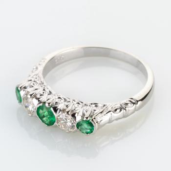 Preview: Retro Ring 585er Gold mit 0.40ct Smaragden und 0.40ct Brillanten