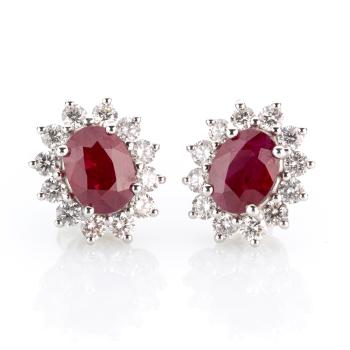 Preview: Ear studs 18k gold with 3.70ct rubies and 1.20ct diamonds