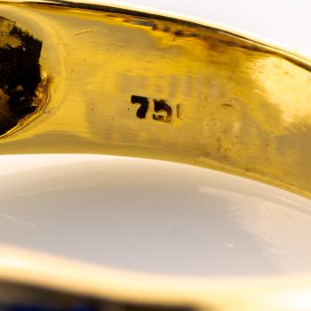 Ring aus 750er Gold mit 0.70ct Saphiren und 0.25ct Brillanten