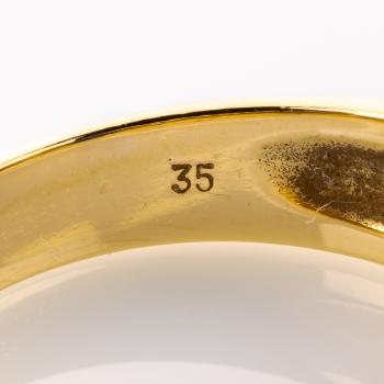 14k gold ring with a 1.0ct sapphire and 0.20ct diamonds