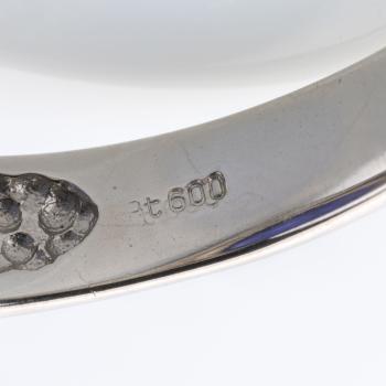 Platinum ring with a 4.0ct tanzanite