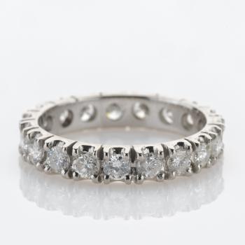 Memoire Ring aus 750er Gold mit 1,70ct Brillanten