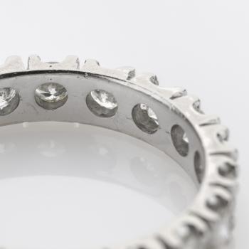 Memoire Ring aus 750er Gold mit 1,70ct Brillanten