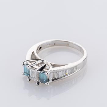 Preview: 1.8ct Diamond Ring with Blue-Colored Diamonds in 14K White Gold