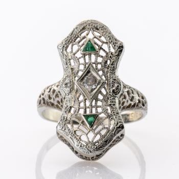 Art Deco Ring aus 585er Weißgold mit Brillant und Smaragden