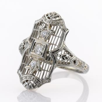 Preview: Art Deco Ring aus 750er Weißgold mit 0.20ct Brillanten