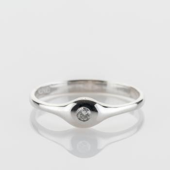 Ring aus 585er Weißgold mit 0.03ct Brillant