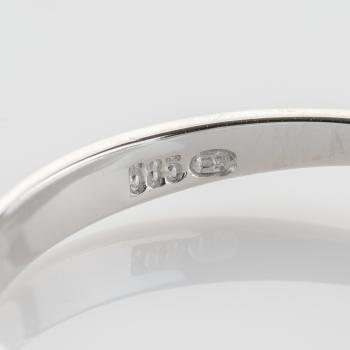 Ring aus 585er Weißgold mit 0.03ct Brillant