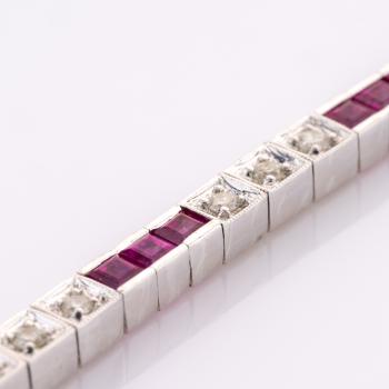 Preview: Armband aus 750er Weißgold mit 1.05ct Brillanten und 5.50ct Rubinen