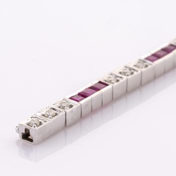Preview: Armband aus 750er Weißgold mit 1.05ct Brillanten und 5.50ct Rubinen