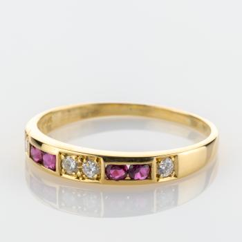 Vintage Ring aus 750er Gold mit Rubinen und 0.12ct Brillanten