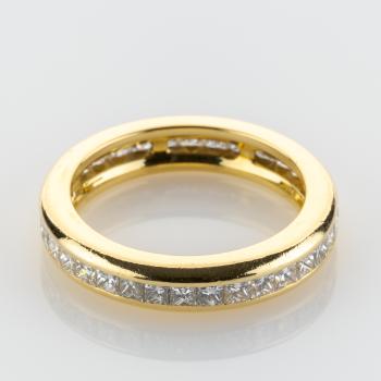 Preview: Ring aus 750er Gold mit 1.80ct Diamanten
