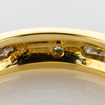 Preview: Ring aus 750er Gold mit 1.80ct Diamanten