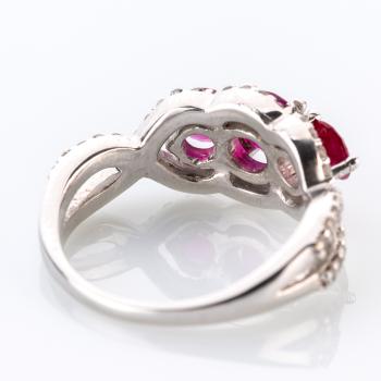 Ladies ring 14K gold with 1.50ct rubies and 0.75ct diamonds