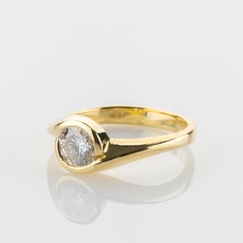 Preview: Ring aus 750er Gelbgold mit 0.80ct Brillant