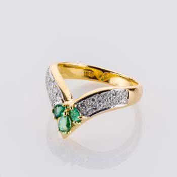 Preview: 0.30ct Emerald and 0.20ct Diamond Ring in 18K Yellow Gold