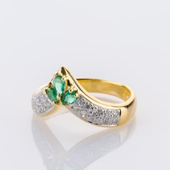 Preview: 0.30ct Emerald and 0.20ct Diamond Ring in 18K Yellow Gold