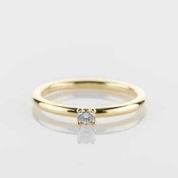 Ring aus 585er Gelbgold mit 0.10ct Brillant
