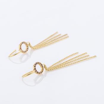 Elegant Diamond Chain Earrings in 18K Yellow Gold