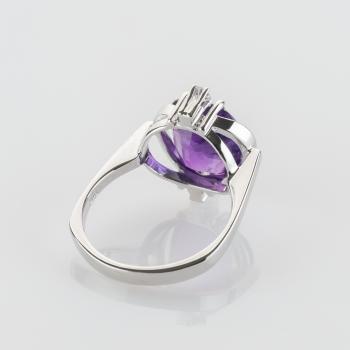 Preview: Ring aus 585er Weißgold mit 3.0ct Amethyst & 0.08ct Brillanten