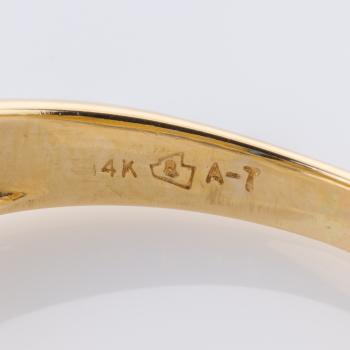 Ring aus 585er Gelbgold mit 0.30ct Saphir und 0.30ct Diamanten