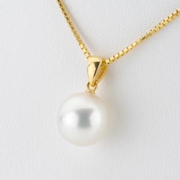 Anhänger aus 750er Gelbgold mit Perle