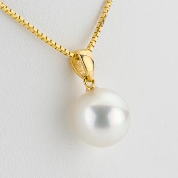 Preview: Anhänger aus 750er Gelbgold mit Perle