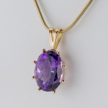 14 Carat Amethyst Pendant in 14k Yellow Gold
