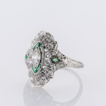 Preview: 0.80ct Diamond and 0.06ct Emerald Ring in Platinum