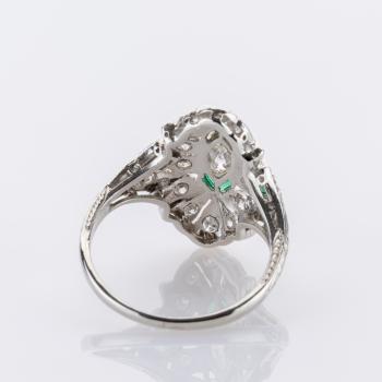 Preview: 0.80ct Diamond and 0.06ct Emerald Ring in Platinum