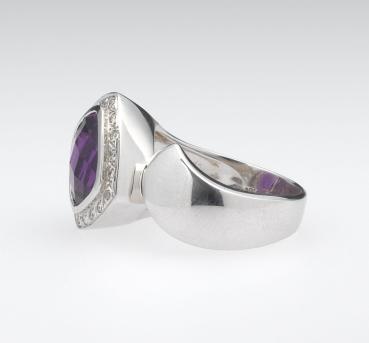 Außergewöhnlicher Damenring 750er Gold mit 2.50ct Amethyst und 0.18ct Brillanten