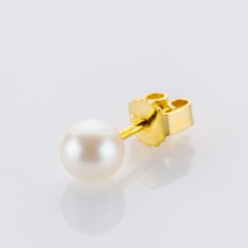 Preview: Pearl Stud Earrings in 14K Yellow Gold