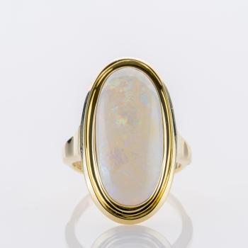 Ring aus 585 Gelbgold mit Opal